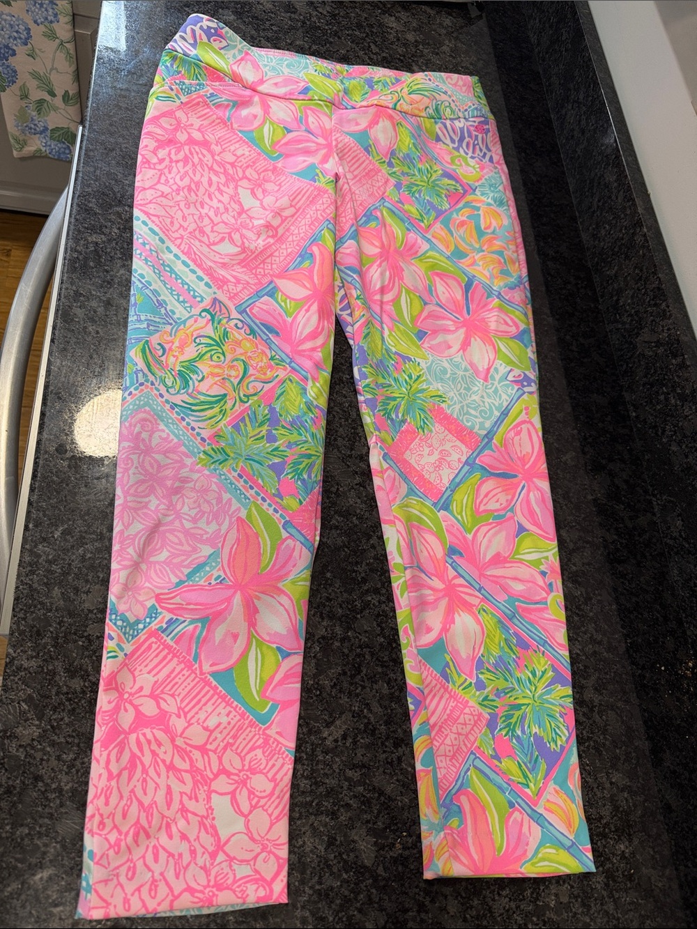 Lilly Pulitzer Pink Tropical Floral Stretch Luxletic Pants